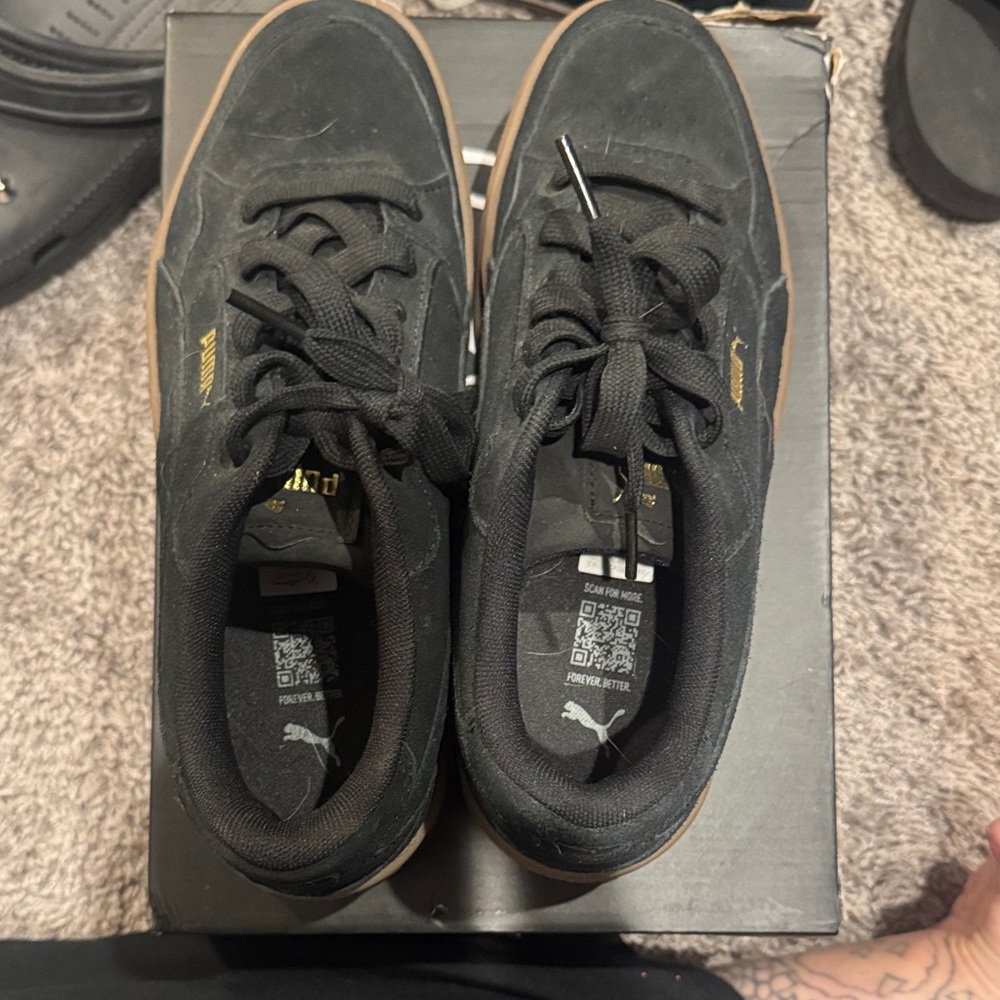 Puma Women’s Black Sneakers